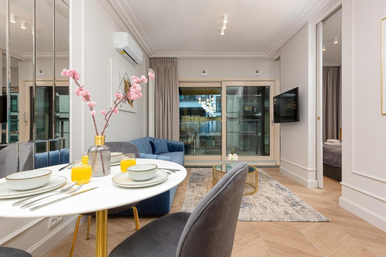 ורשה Mennica Residence Central Apartment By Renters Prestige מראה חיצוני תמונה