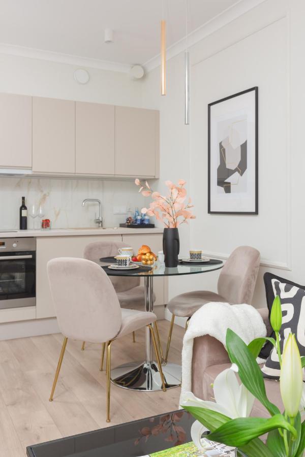ורשה Mennica Residence Central Apartment By Renters Prestige מראה חיצוני תמונה