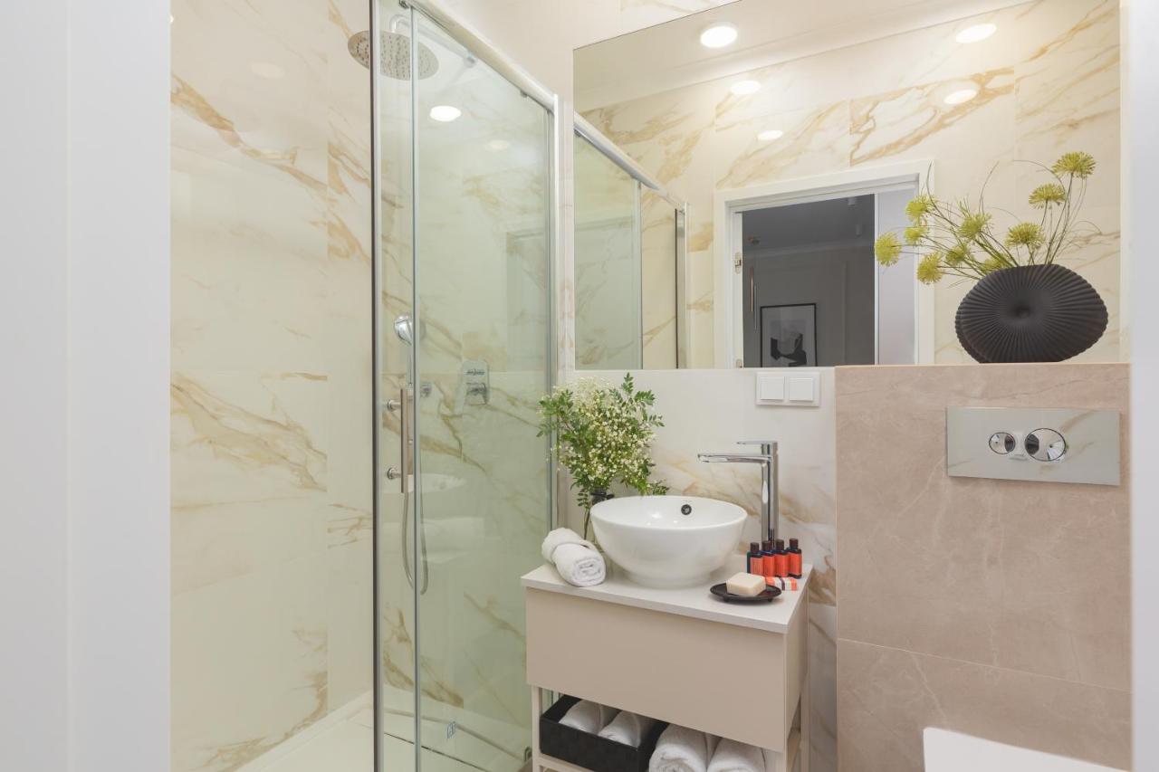 ורשה Mennica Residence Central Apartment By Renters Prestige מראה חיצוני תמונה