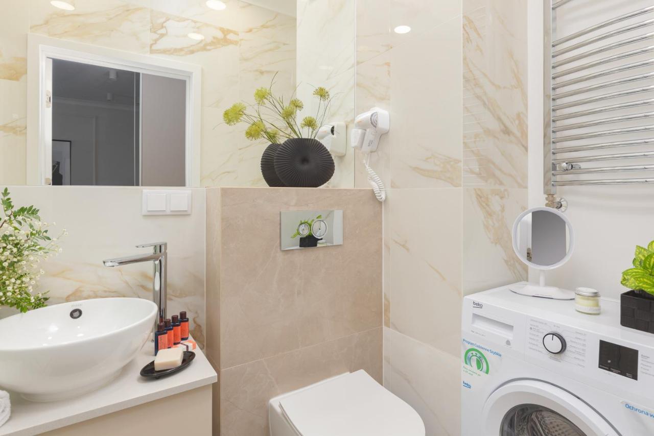 ורשה Mennica Residence Central Apartment By Renters Prestige מראה חיצוני תמונה