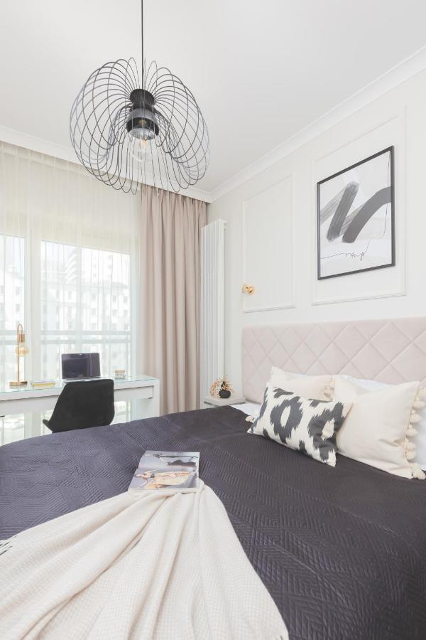 ורשה Mennica Residence Central Apartment By Renters Prestige מראה חיצוני תמונה